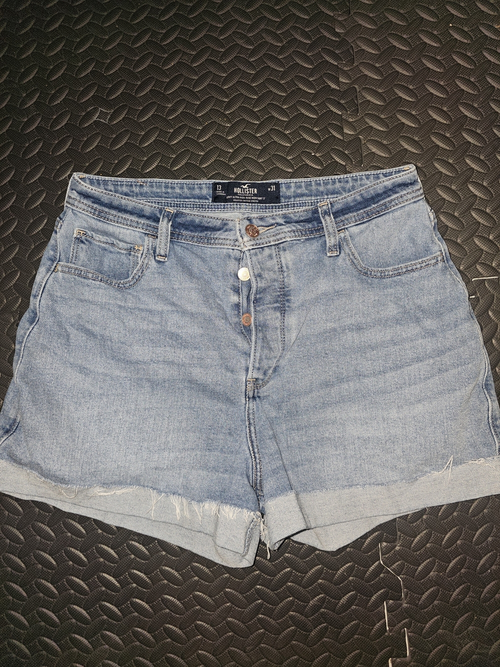 Hollister Women's Light Blue Denim Rolled-Hem Shorts